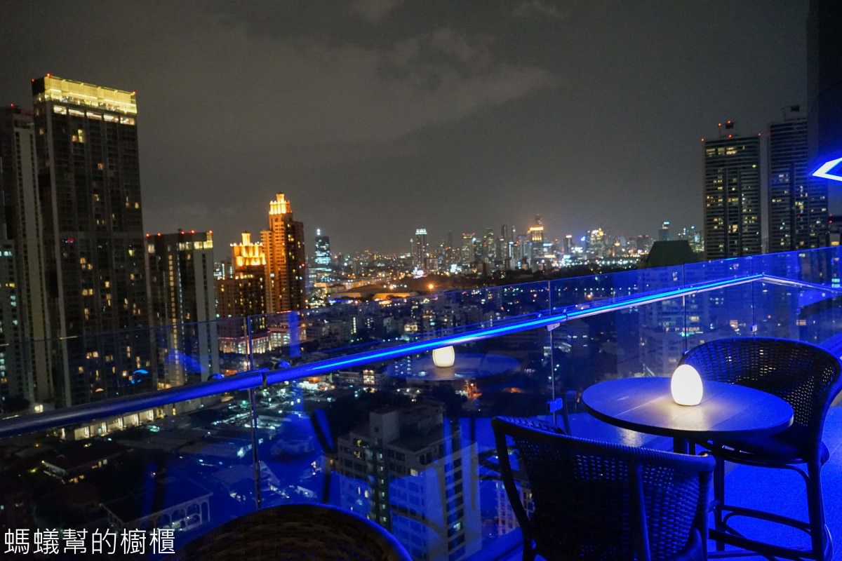 AIRE BAR | 泰國曼谷BTS澎蓬站高空酒吧推薦！曼谷180度夜景欣賞，氣氛寧靜浪漫。