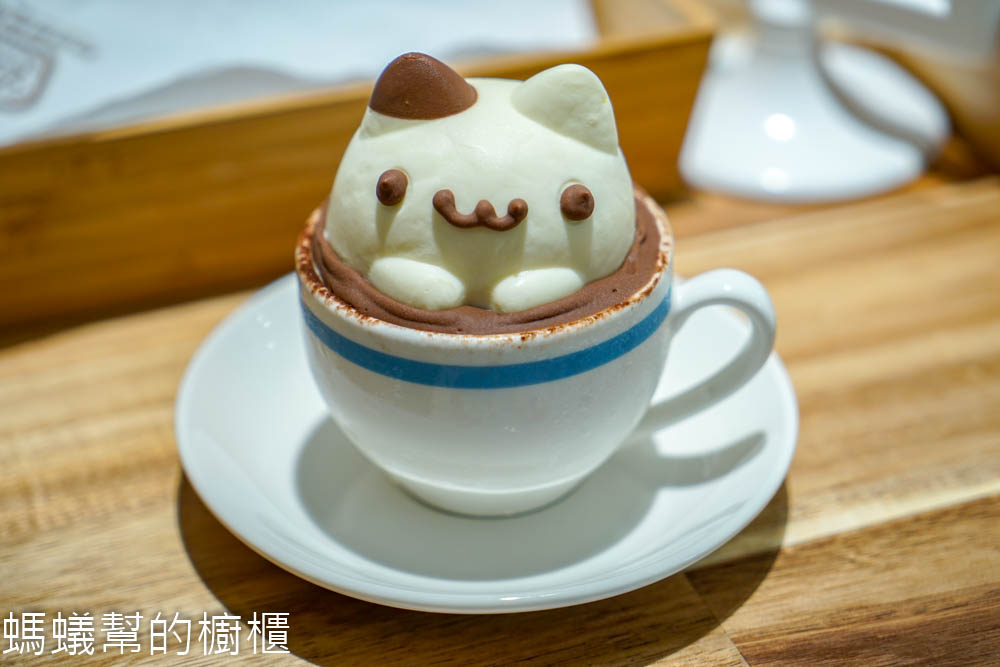 奶泡貓咖啡
