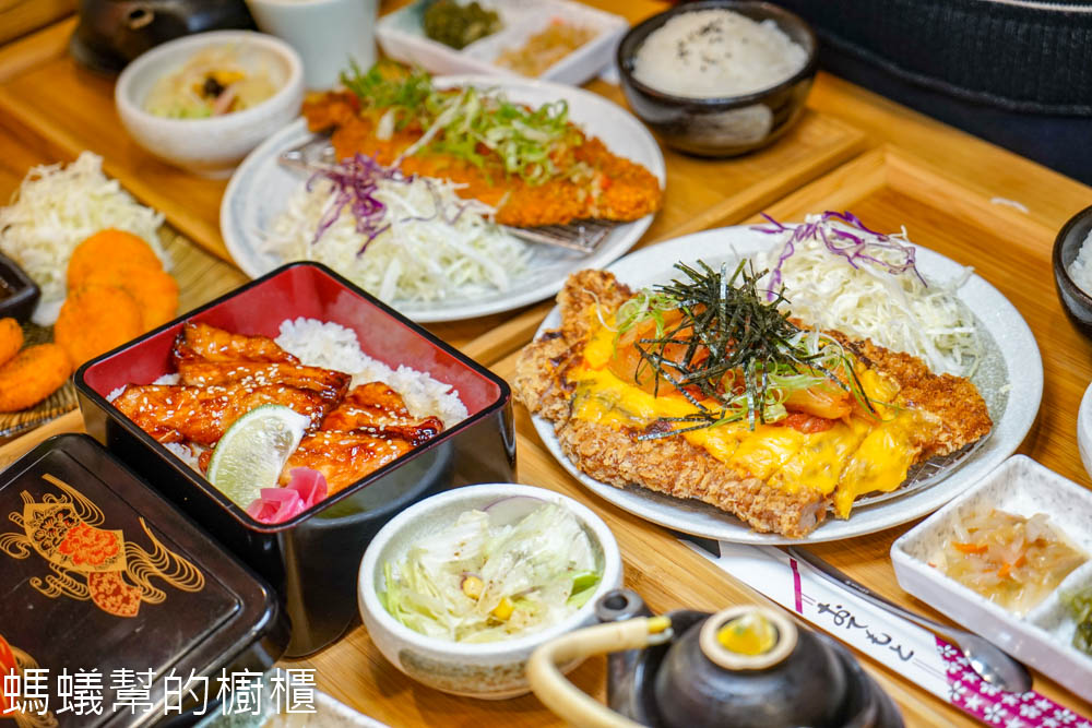 九號堂定食專賣店 花壇美食推薦 手工敲打酥脆炸豬排 份量多又飽足 近花壇火車站 螞蟻幫的櫥櫃