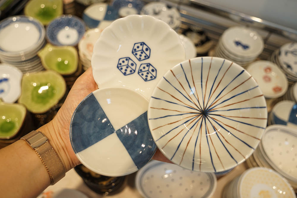 台中一中街日本碗盤瓷器特賣
