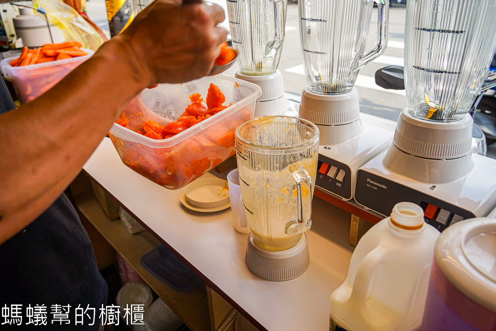 高雄木瓜牛奶大王 | 員林第一市場，使用木瓜王木瓜，香濃無澀味。