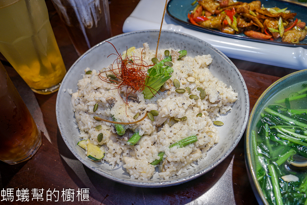 斐得蔬食熱浪來襲(台中金典綠園道)台中創意蔬食餐廳推薦。