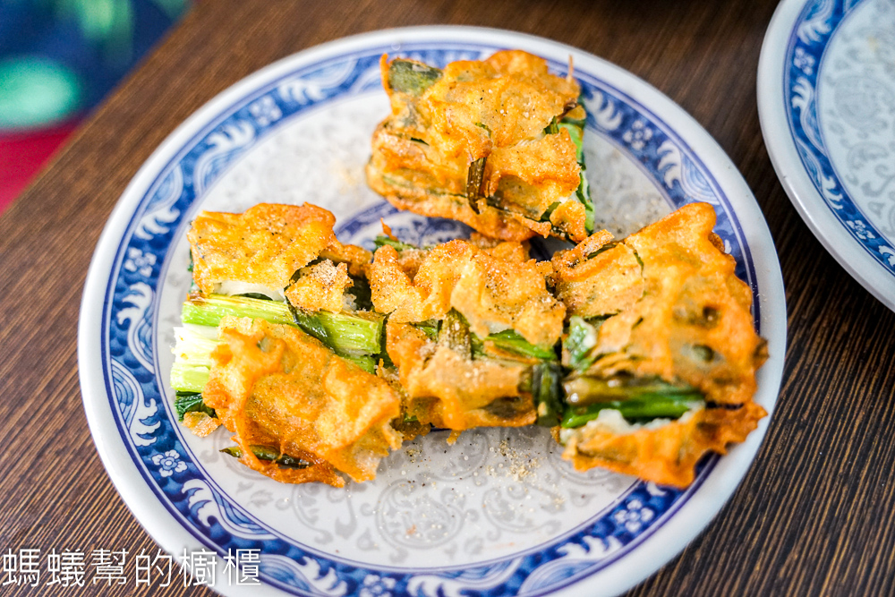 芳苑廟口香雞排 | 芳苑普天宮正對面雞排炸物，也有賣蚵嗲。