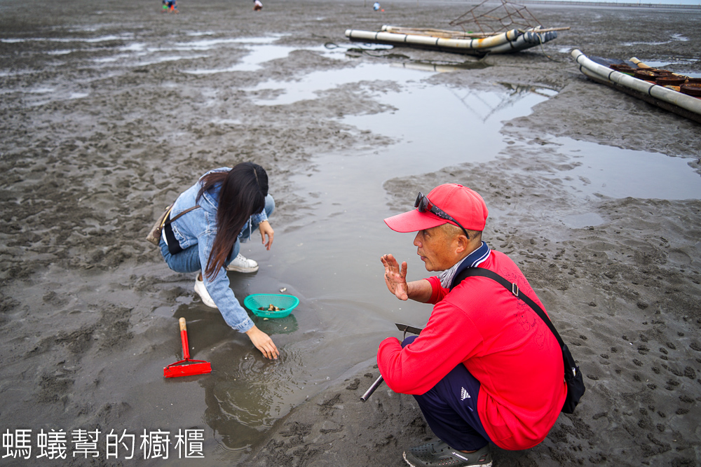 王功旅遊搭鐵牛車挖蛤蜊、海上烤蚵仔吃到飽，就找永昌叔 !