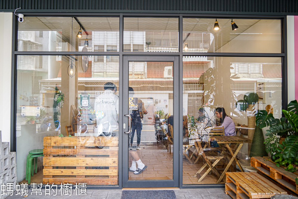 飛泰園 | 斗六泰式料理小店，點餐附泰式奶茶，價格平實。