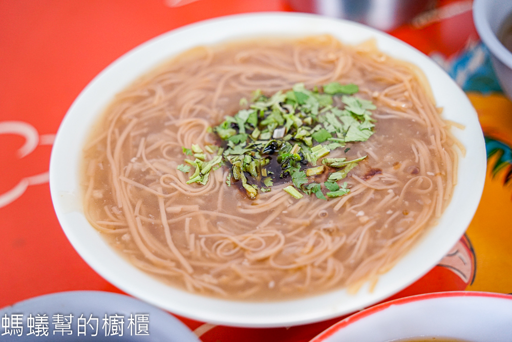 溪口肉圓 | 嘉義溪口肉圓老店，外皮Q彈，提供免費柴魚湯。