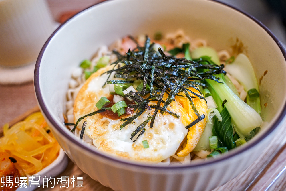 Mor coffee | 和美搬到彰化市，咖啡、輕食、麵食、炸物。