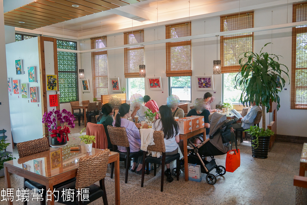微笑虎山藝文咖啡館 | 台南仁德十鼓文創園區旁，環境翠綠清幽。