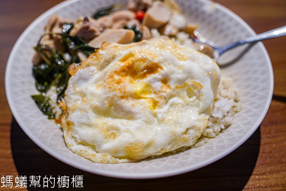 阿香泰國小吃店 | 彰化福興工業區人氣泰式小館，泰式奶綠好喝。
