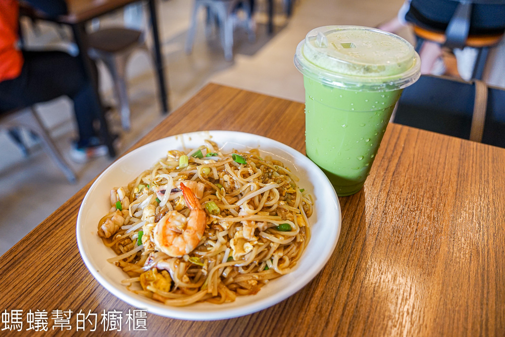 阿香泰國小吃店 | 彰化福興工業區人氣泰式小館，泰式奶綠好喝。
