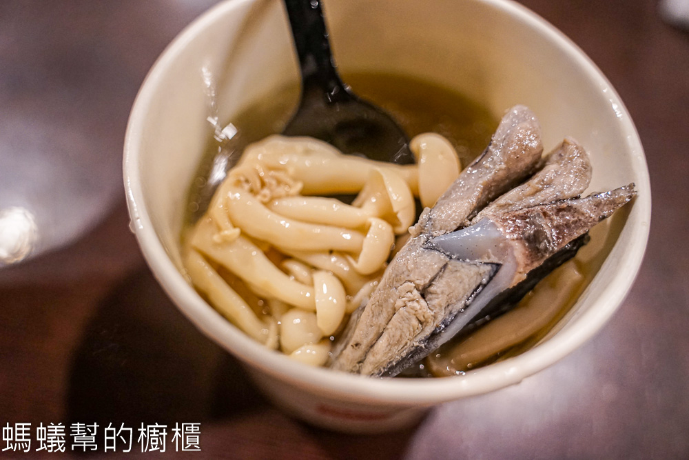 饗野戶外廚房 | 全台露營民宿外繪，免自己下廚，享用美味料理。