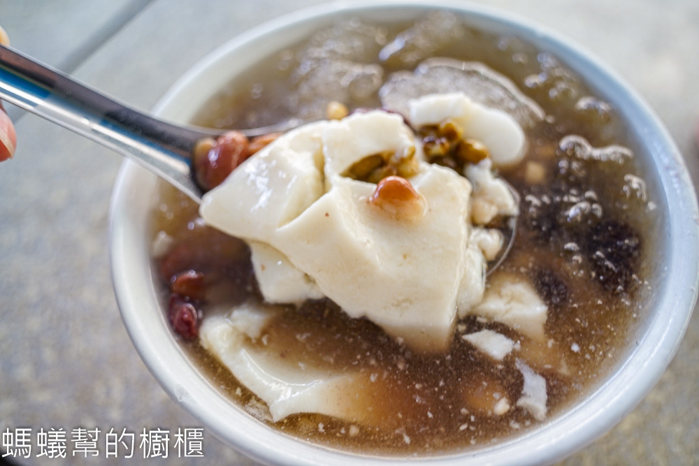 彰化豆花五家推薦 | 喜歡吃豆花看過來，懷舊美食入口綿密。
