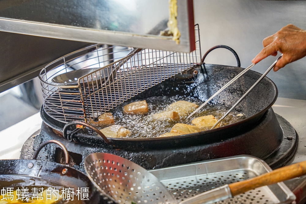 宮後街臭豆腐 | 北斗酥脆臭豆腐、豬血湯，只賣五六日。