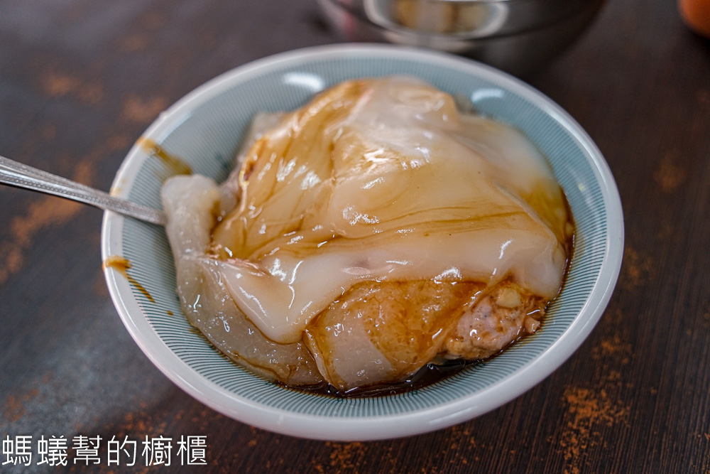 吳記肉圓 | 市場裡一甲子肉圓攤，斗六火車站附近小吃美食。