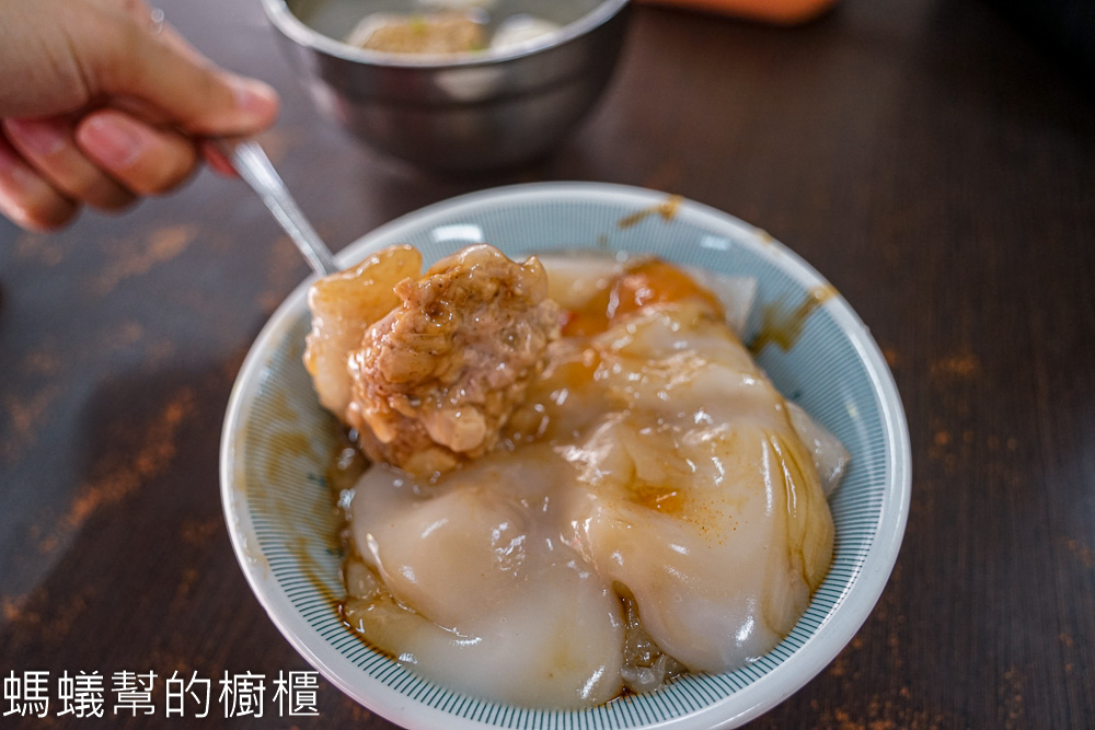 吳記肉圓 | 市場裡一甲子肉圓攤，斗六火車站附近小吃美食。