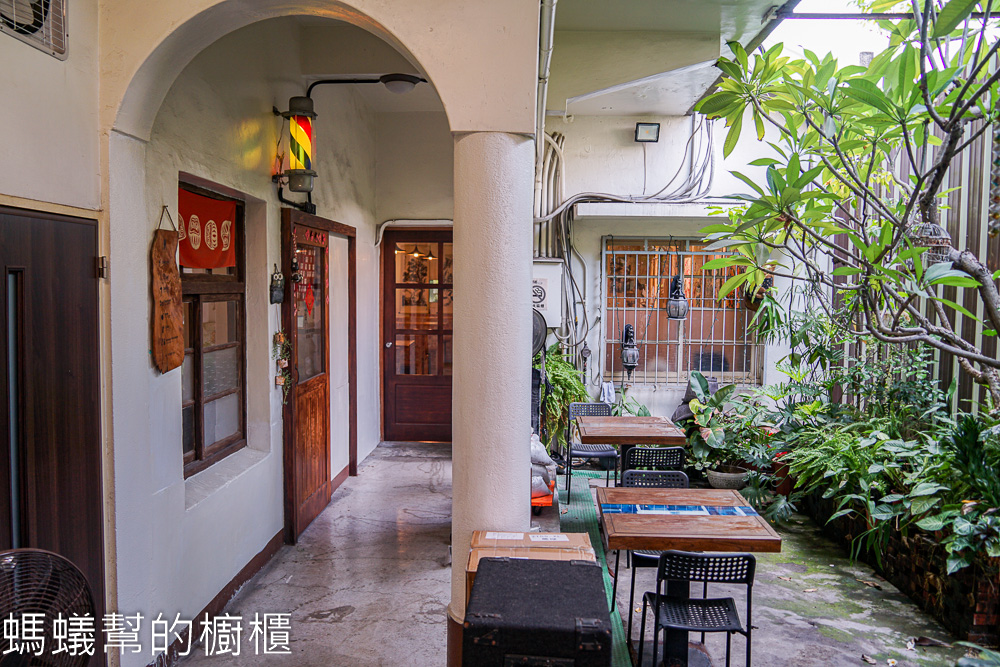 騷咖啡 | 斗六營業到午夜老屋咖啡館，鄰近斗六圓環。