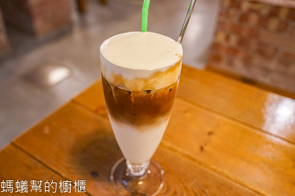 騷咖啡 | 斗六營業到午夜老屋咖啡館，鄰近斗六圓環。