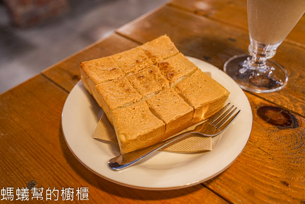 騷咖啡 | 斗六營業到午夜老屋咖啡館，鄰近斗六圓環。