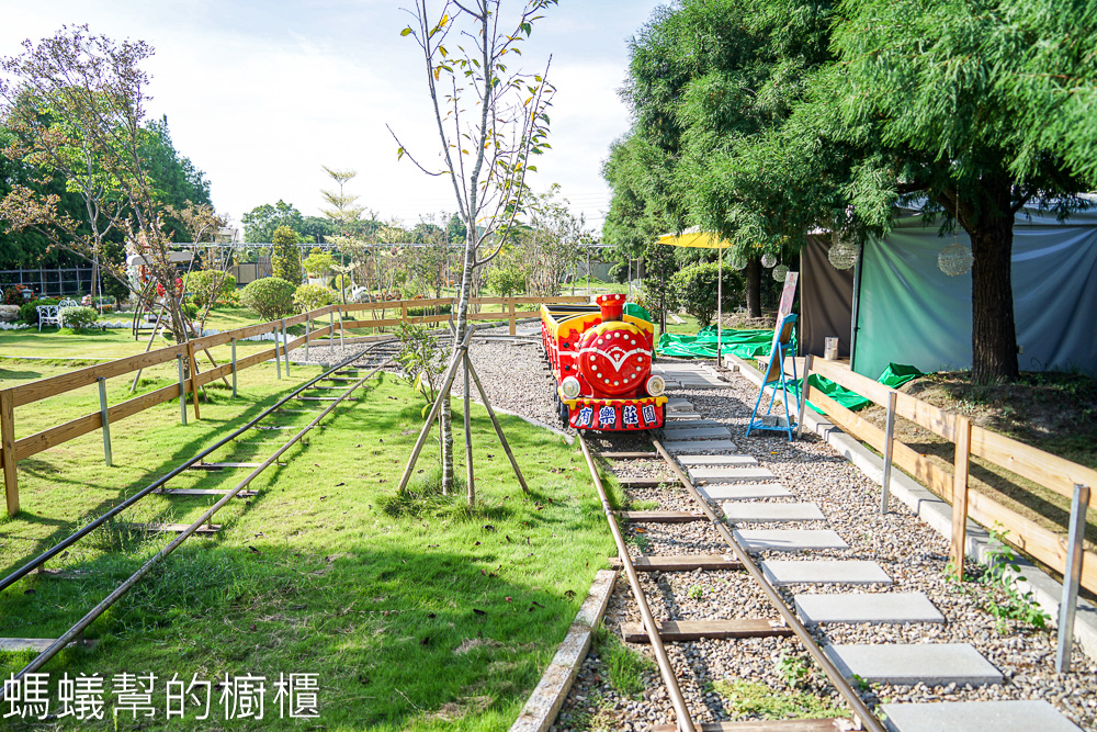 有樂莊園 | 田尾親子餐廳,沙坑、小火車、氣墊城堡,鬆餅咖啡。