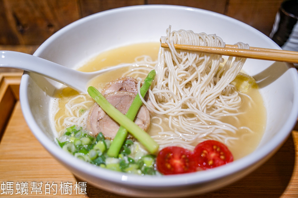 麵屋三金 | 彰化市雞湯拉麵，雞湯底醇厚，另外有販售拌麵。