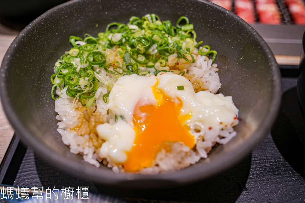 燒肉smile彰化中山店 | 一個人吃燒肉，300元起，還有飲料無限。