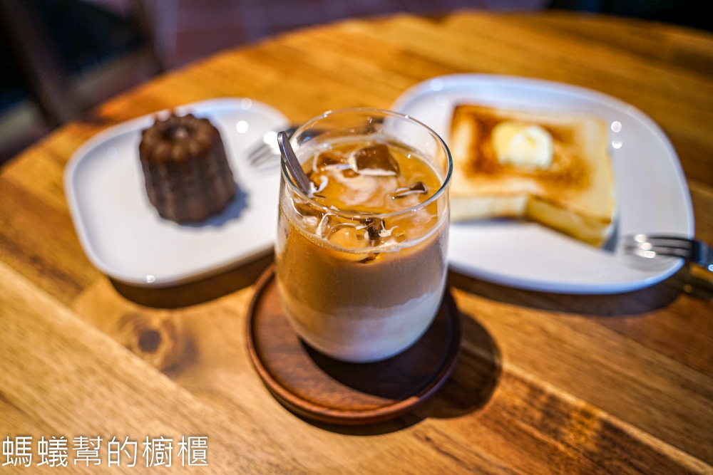 東北季風 | 鹿港丁家古厝旁咖啡館，精品豆咖啡、鹽奶油厚片。
