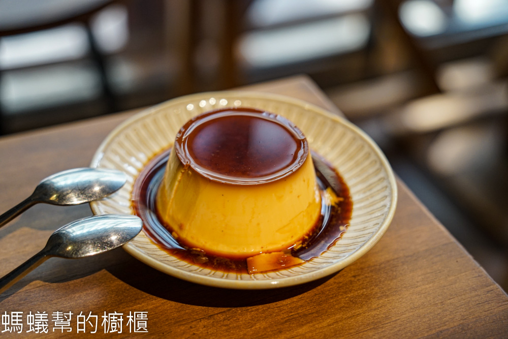 富吉珈琲 | 台中中區第四信用合作社旁咖啡館，咖啡水準好。