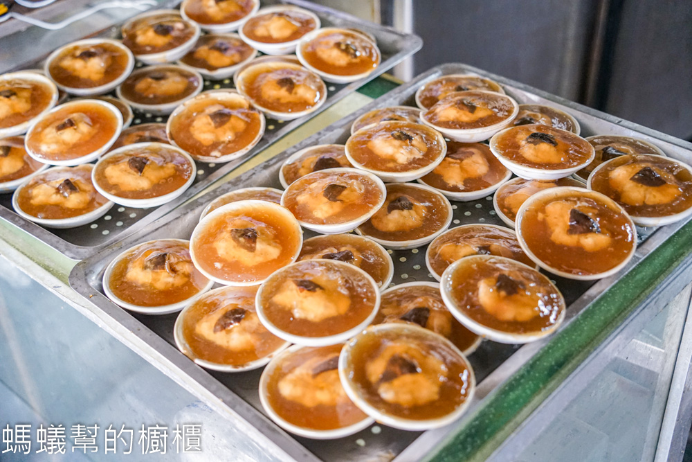彰化涼圓 | 彰化市小吃瘦肉香菇涼圓，蒜汁濃郁，外皮透明冰涼。