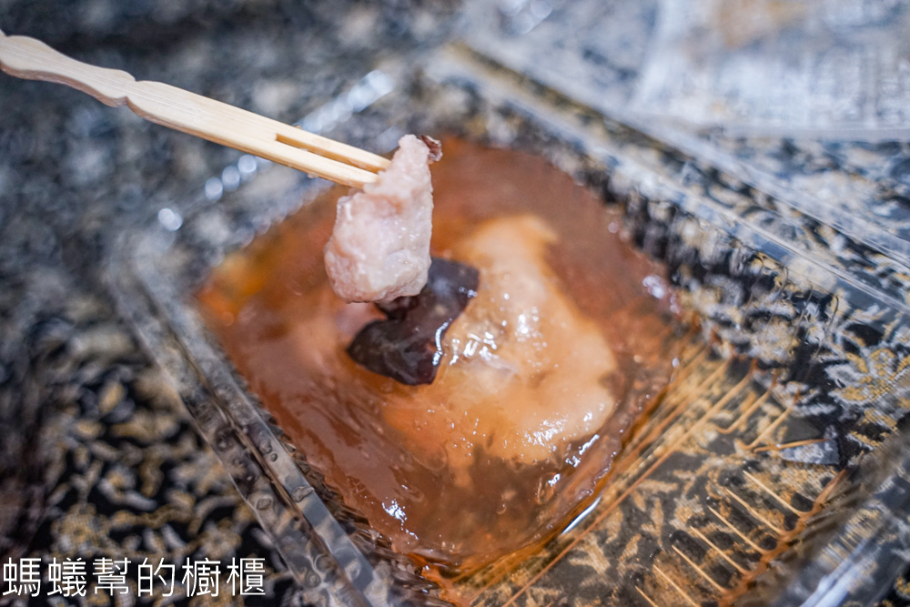 彰化涼圓 | 彰化市小吃瘦肉香菇涼圓，蒜汁濃郁，外皮透明冰涼。