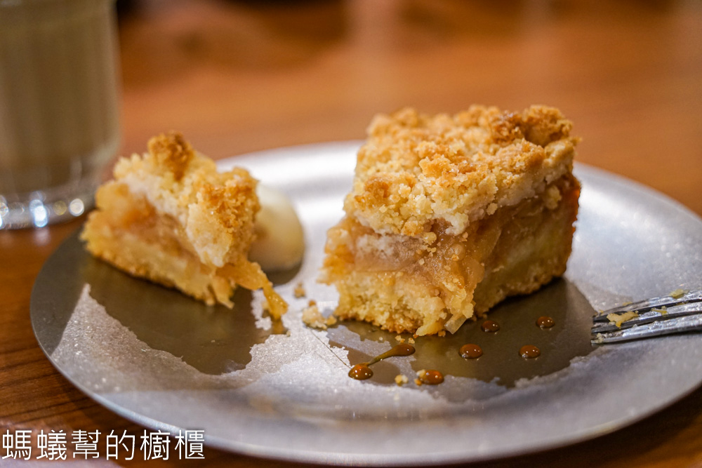 清泉咖啡 | 彰化鹿港媽祖廟附近咖啡館，咖啡甜點鹹派水準好。