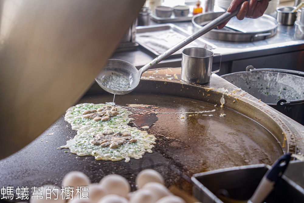 埔里王記蚵仔煎 | 埔里小吃推薦，脆皮大份蚵仔煎，還有蚵仔麵線。
