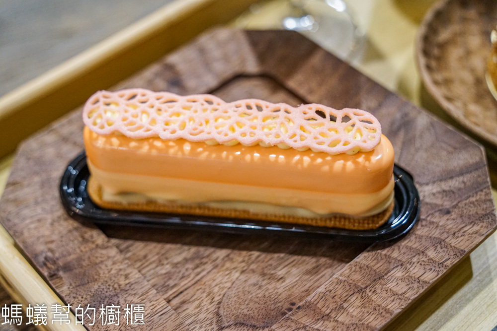 藍色城堡X茱諾法式甜點 | 埔里霍爾的移動城堡，法式甜點下午茶。