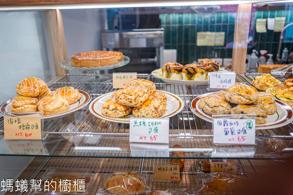 櫻桃屋Cheriya Bakery | 斗六小路裡人氣可頌麵包。
