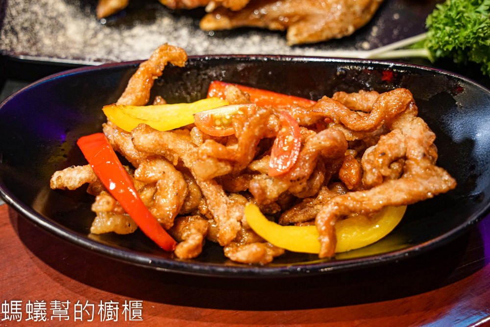 醉地府鐵鍋燉 | 台中東北鐵鍋燉，陰間主題超炫！台中宵夜場推薦。