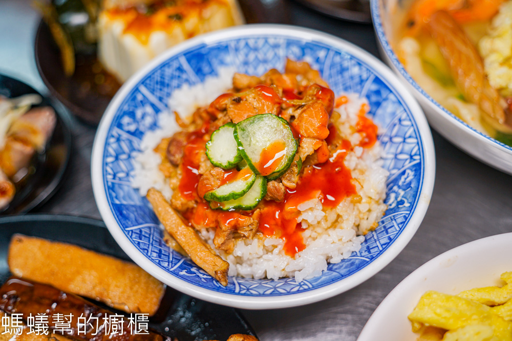 九穗古早味滷肉｜彰化市小吃手工麵疙瘩，滷味入味、烏梅汁醇厚。