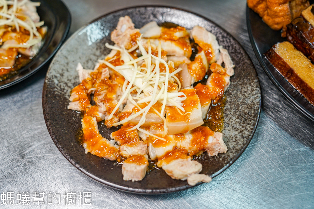 九穗古早味滷肉｜彰化市小吃手工麵疙瘩，滷味入味、烏梅汁醇厚。
