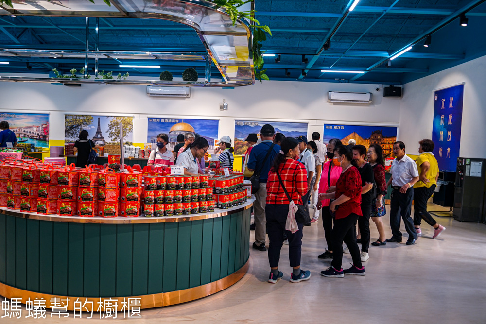 欣欣生技食品 | 斗六軍用罐頭工廠，新展售中心超好拍！年菜禮盒佛跳牆、花椒干貝雞。