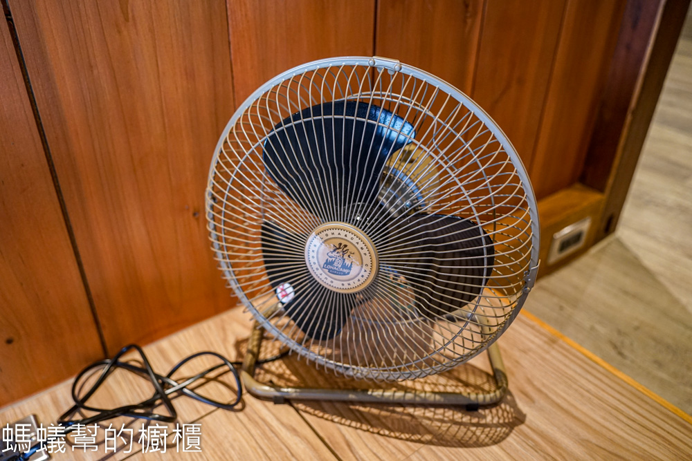 仁德咖啡 | 斗六劉仁德老宅裡咖啡館，檜木香氣瀰漫，太平老街。