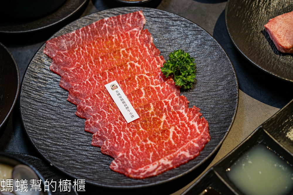 脂本燒肉 | 員林燒肉推薦，雙人套餐1580元起，A5和牛霜降。