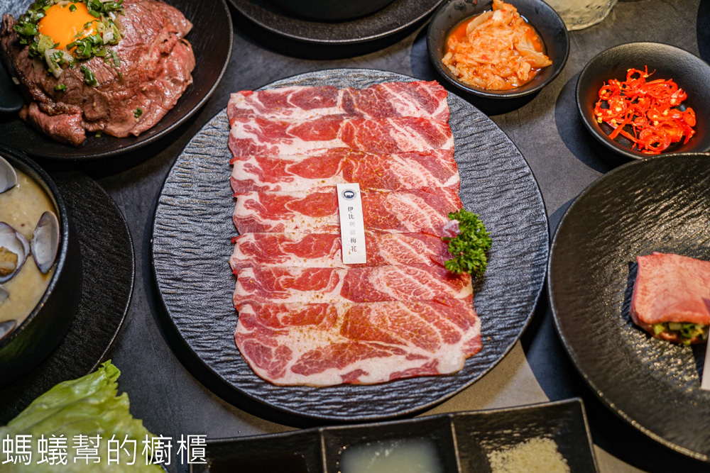脂本燒肉 | 員林燒肉推薦，雙人套餐1580元起，A5和牛霜降。