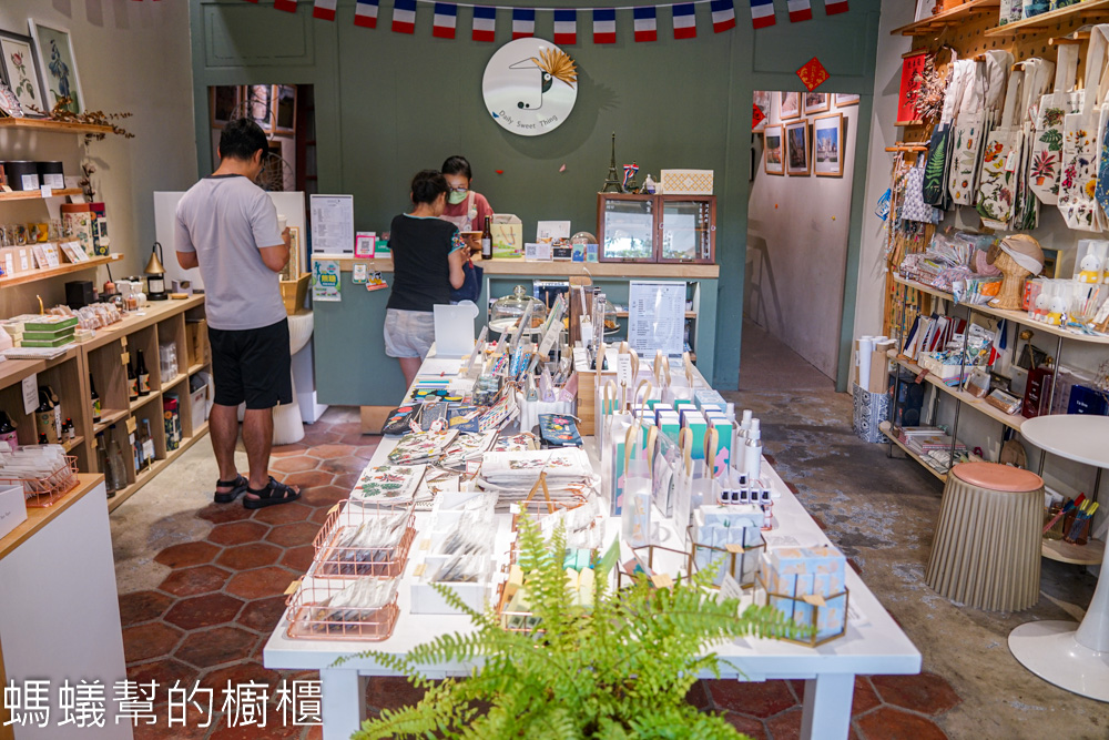 Daily Sweet Thing恬事 | 鹿港摸乳巷旁邊，大廚可麗露、法式鹹派。