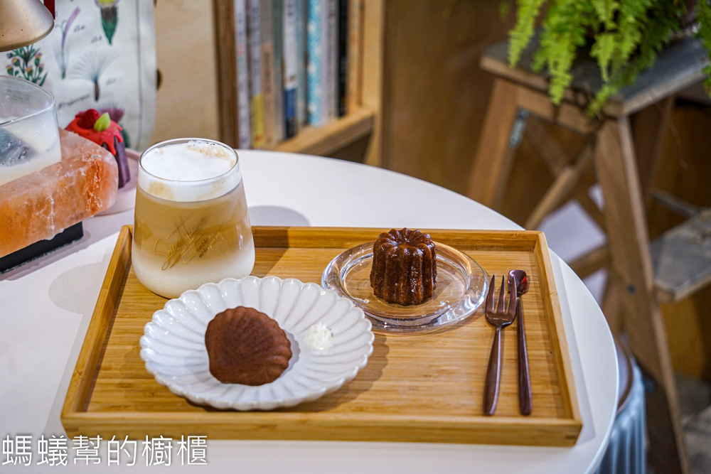 Daily Sweet Thing恬事 | 鹿港摸乳巷旁邊，大廚可麗露、法式鹹派。