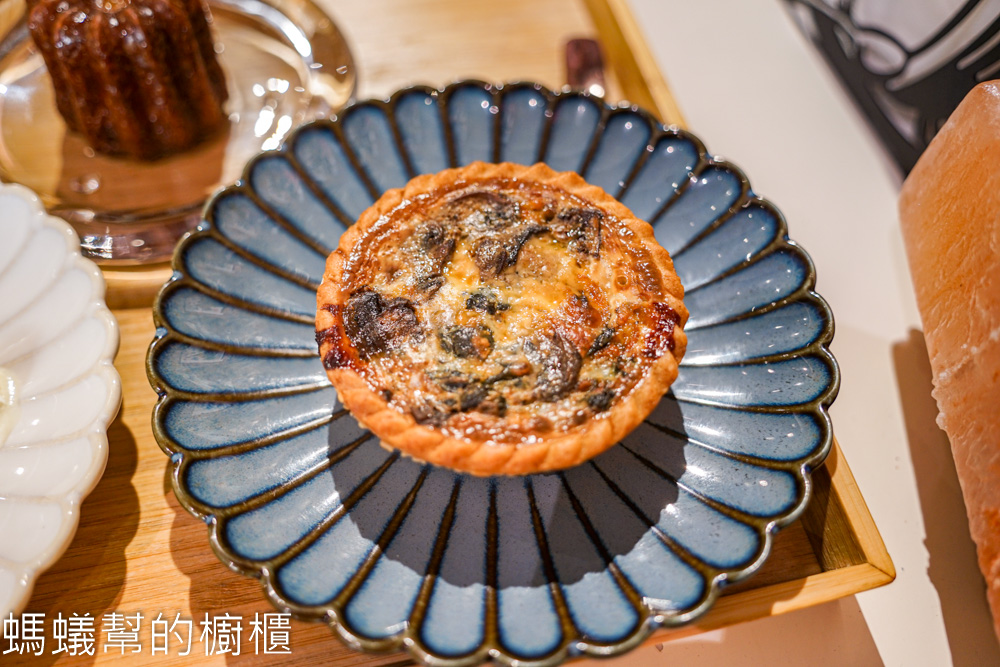 Daily Sweet Thing恬事 | 鹿港摸乳巷旁邊，大廚可麗露、法式鹹派。