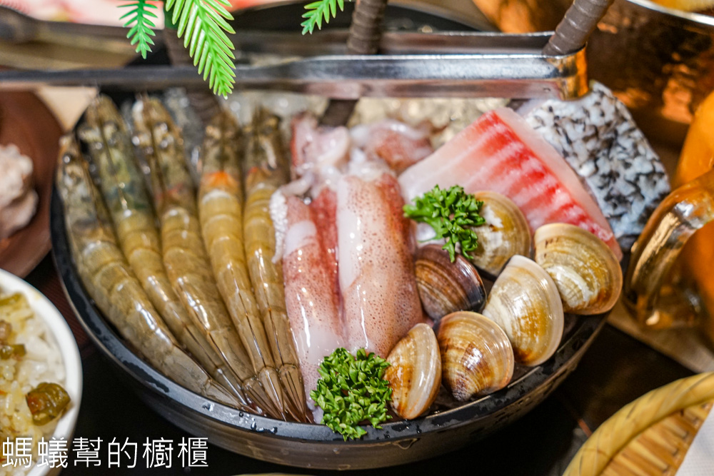 鍋泰暖(原鍋泰山) | 員林泰式南洋鍋物，南洋湯底濃郁讓人回味。