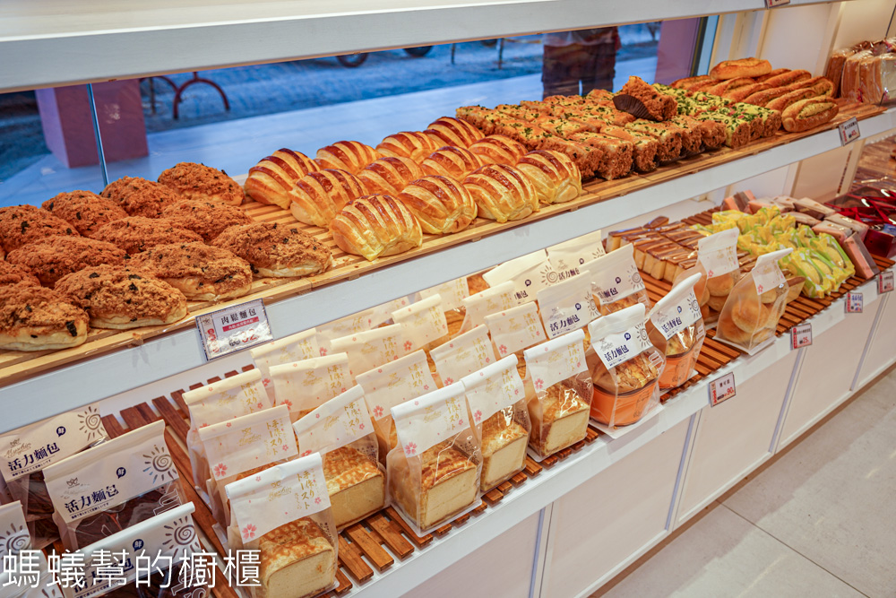 麥仕佳專業烘焙員林中山店 | 夢幻粉紅色新店登場！