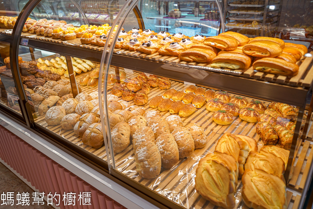 麥仕佳專業烘焙員林中山店 | 夢幻粉紅色新店登場！