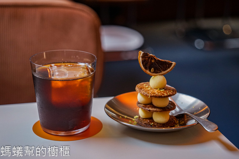 Light up cafe&bar