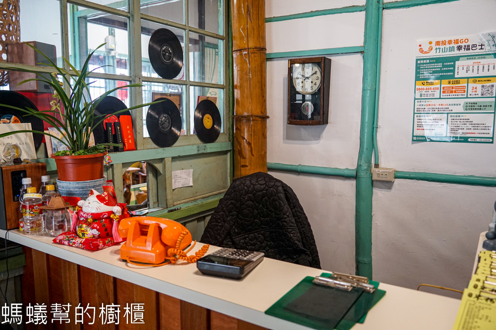 丸二米粉 | 竹山日式老屋裡吃海鮮米粉,大碗料多!濃濃復古情調。