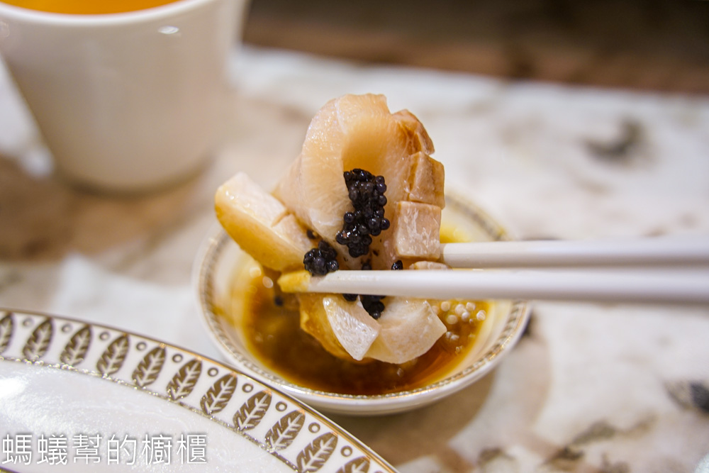 尋鮮坊 | 彰化新中菜饗宴,火烤櫻桃鴨四吃!雙人也能享用精緻中菜。