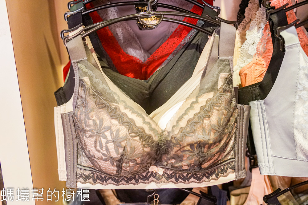 Mystic神秘者台中逢甲店 | 台中時尚女性內衣、爆乳內衣。